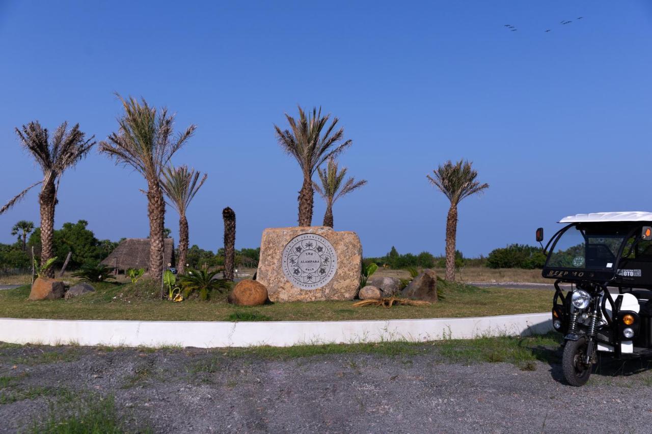 The Alampara Resort - Luxury Boutique Glamping & Water Sports Cheyūr Exterior foto
